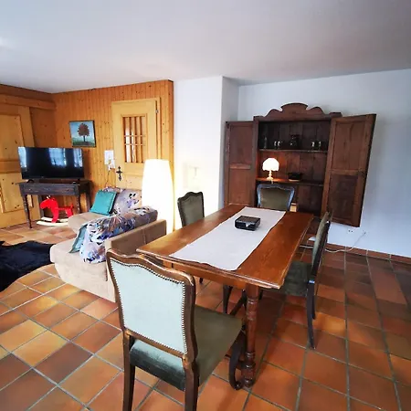 Cozy, Sunny Apartment, Interlaken Region Diemtigen